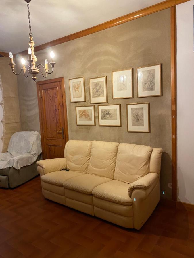Casa Degli Zii Appartamento Letizia Luni ภายนอก รูปภาพ