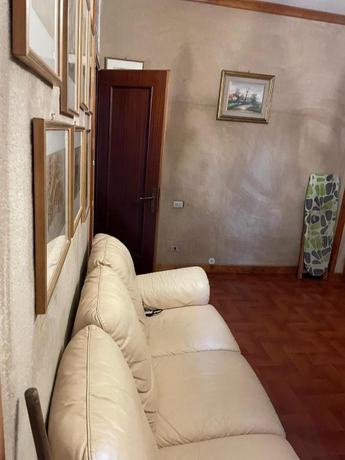 Casa Degli Zii Appartamento Letizia Luni ภายนอก รูปภาพ