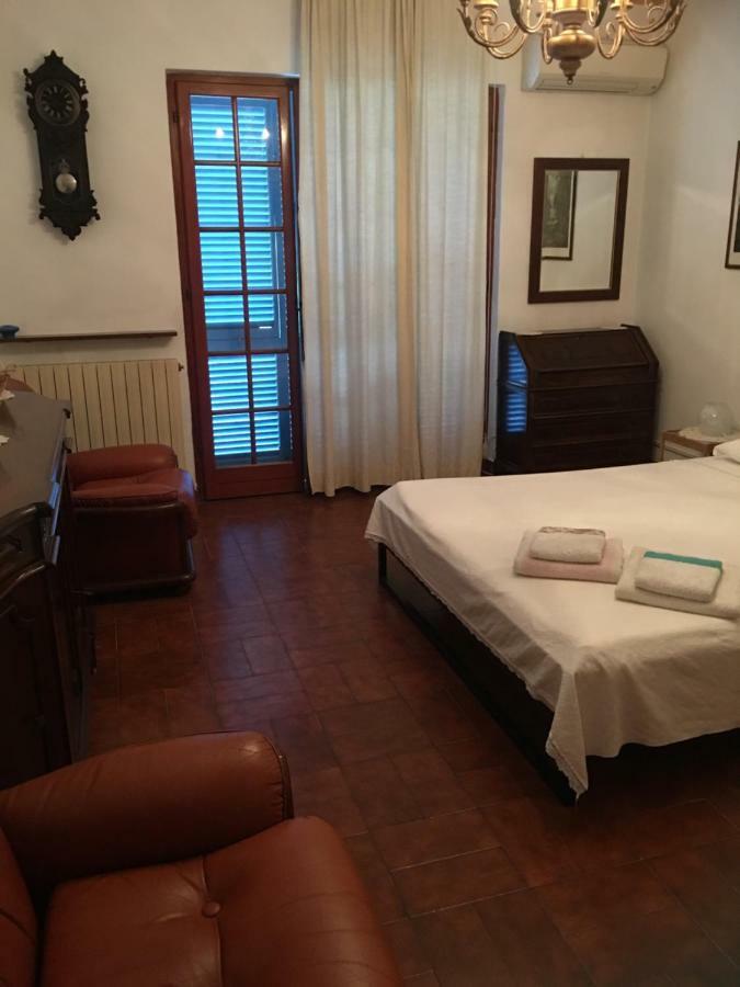 Casa Degli Zii Appartamento Letizia Luni ภายนอก รูปภาพ